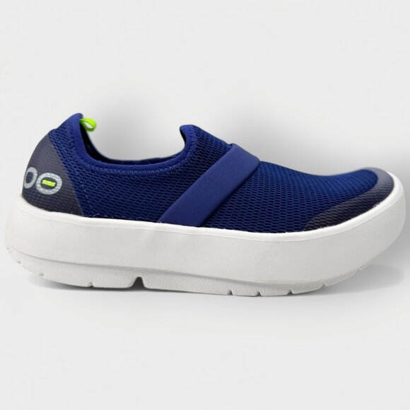 OOFOS OOmg Mesh Low Women’s Trainer Navy/White Slip‑On Comfort Recovery Size 6 - Picture 1 of 11